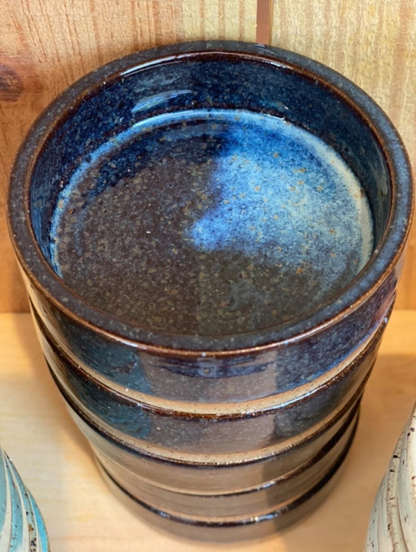 Stoneware Pillar Plate